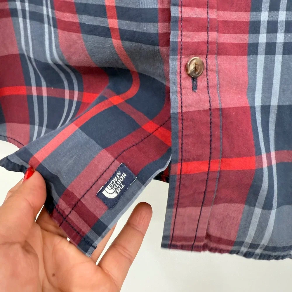 The North Face Plaid Button Up Short Sleeve Casual Shirt Mens M‎